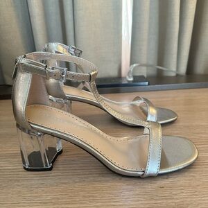 Adrienne Vittadini Shoes Aston Silver Clear Block T-Strap Sexy Heel‎ Sandal 9.5